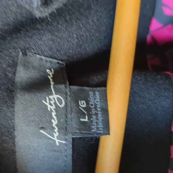 🎀Chic Cropped Black Warm Coat by Twentyone - Picture 5 of 7